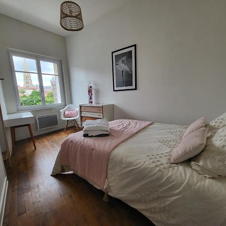 Appartement Le P'Tit Nid à Parthenay Extérieur photo