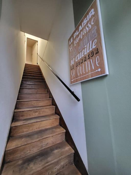Appartement Le P'Tit Nid à Parthenay Extérieur photo